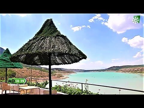 Disfruta de la naturaleza en piscinas termales al aire libre